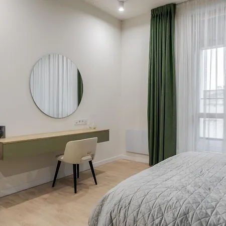 Smart Aparthotel Lviv